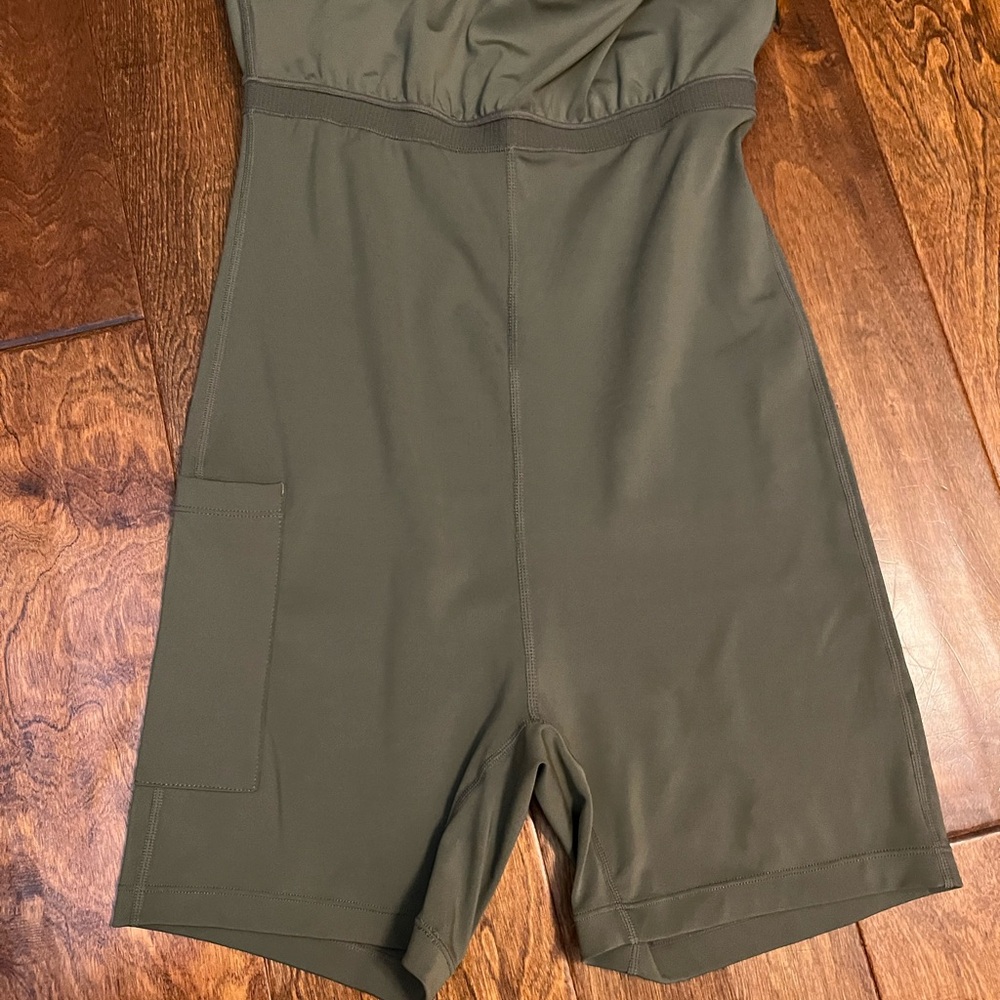Nike Bliss Luxe Olive Green Athletic Tennis Dress - Picture 8 of 10